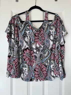 Cold-Shoulder Paisley Print Women’s Top in Pink Sz L